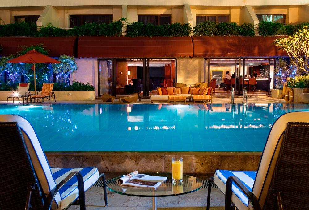 China Hotel Guangzhou - Subway Direct To Pazhou Exhibition Center, Free Shuttle During Canton Fair & Exhibitor Registration Counter Екстер'єр фото The pool at the Taj Bengal