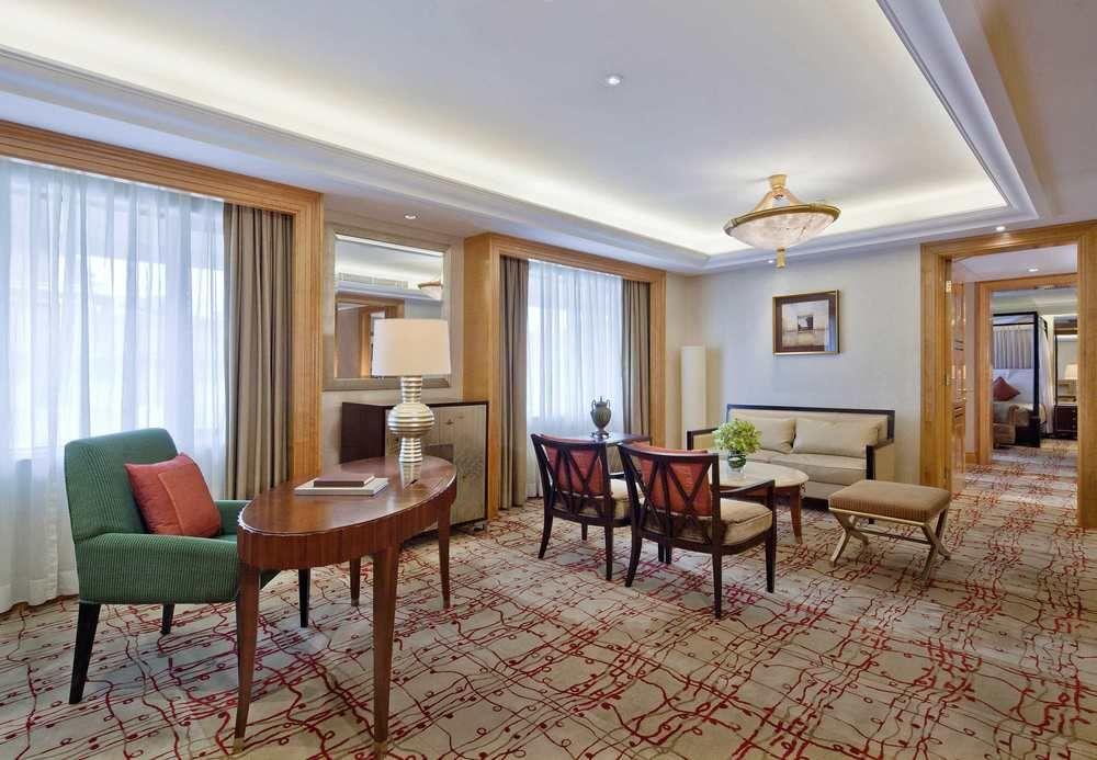 China Hotel Guangzhou - Subway Direct To Pazhou Exhibition Center, Free Shuttle During Canton Fair & Exhibitor Registration Counter Екстер'єр фото A suite at the InterContinental Moscow Tretyakovskaya